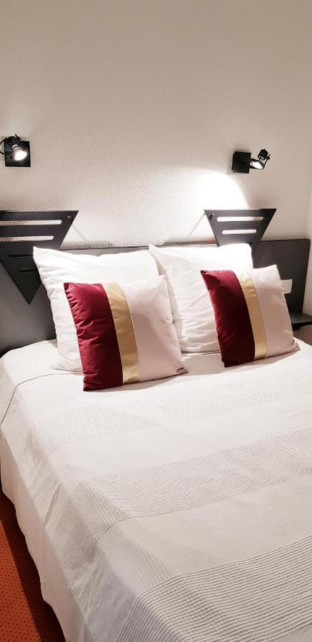 Appartement Cinema Aux Portes Du Futuroscope ชาสเซเนย-ดู-ปัวตู ภายนอก รูปภาพ